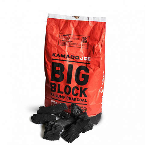 Уголь KAMADOJOE 9,2 кг. мешок Этот полностью сгорающий на 100% натуральный уголь заказывается специально для Камадо Джо в Аргентине и горит сильнее и дольше любых других видов углей, представленных на рынке.