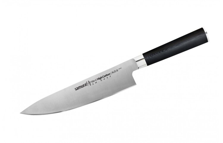 Нож кухонный Шеф Mo-V  200 мм, AUS-8 #3000 G-10 /Samura Нож Samura Mo-V Шеф, 200 мм рассчитан в первую очередь на длительную эксплуатацию в профессиональных условиях, хотя и на домашней кухне этот нож точно не останется без дела. Качественная сталь позволяет заниматься заточкой редко, особый уход ножу не нужен, ведь к ржавлению он не склонен, а моется легко. Микроорганизмы на нем не размножаются. С таким инструментом вы легко сможете достичь новых высот в поварском деле! 

Назначение	Многоцелевой кухонный нож первой необходимости. Предназначен для выполнения любых видов работ на кухне.
Длина лезвия, мм	200
Материал лезвия	AUS 8
Твердость лезвия, HRC	59
Количество слоев	1, антибактериальный больстер
Тип заточки	двусторонняя, 3000#
Материал рукояти	стеклотекстолит G-10
Упаковка	фирменная коробка